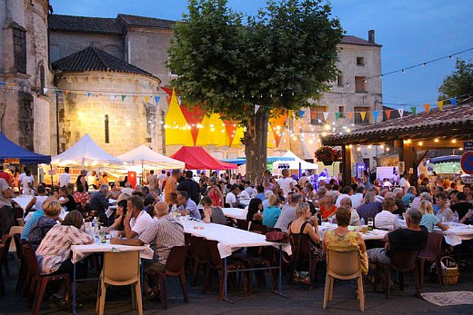 06---Marche-de-producteurs-de-pays-de-Sainte-Livrade---mairie-de-Sainte-Livrade.jpg