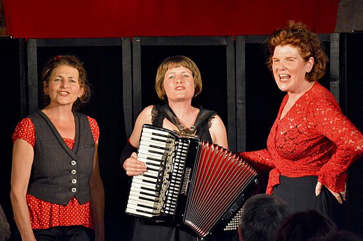 09---Femme-et-Basta-Goujounac-DSC---25-mai.jpg