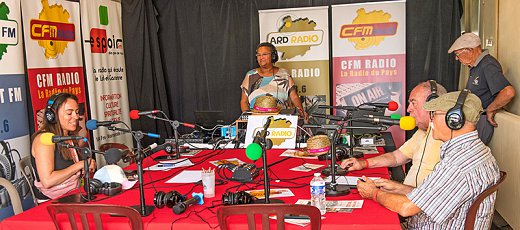 Radios-associatives-800px.jpg
