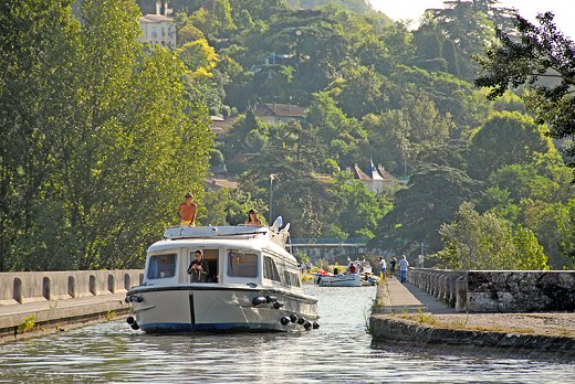 pont_canal_agen.jpg