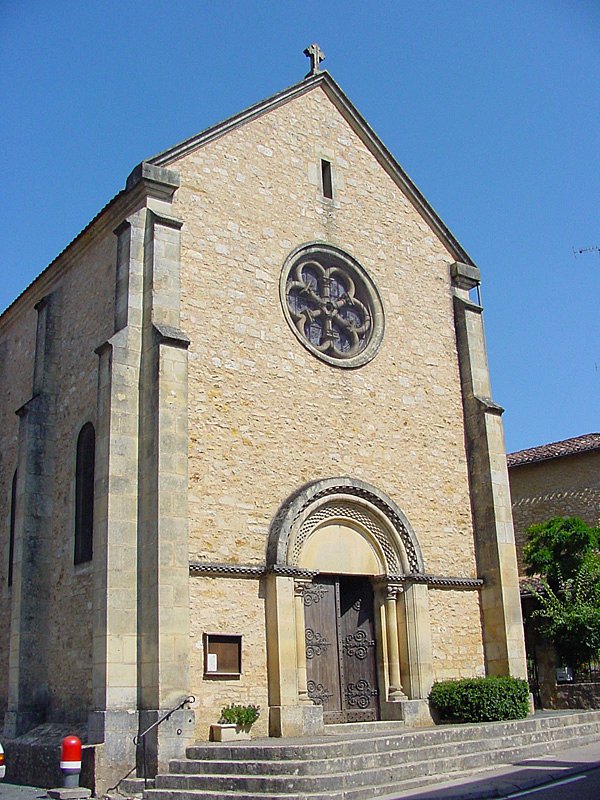 05-Sauveterre_la_Lemance_Eglise-copie.jpg