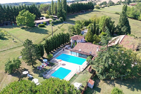 23---grange-cheval-blanc-villeneuve-grange-du-cheval-blanc---villeneuve.jpg