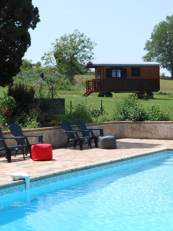 32---roulottes-du-SO---chambre-hote-gite-avec-piscine-villeneuve-sur-lot.jpg