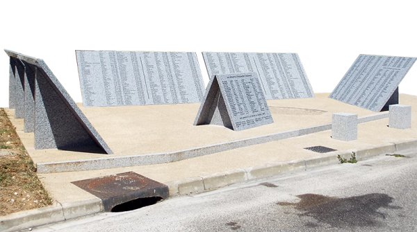 STELE-CASSENEUIL-JUIFS-DEuPORTEuS-recadree-copie.png