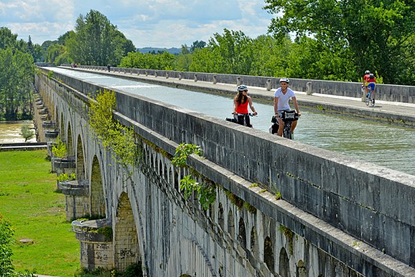 page-5-Agen_PontCanalJoel_Damase.jpg