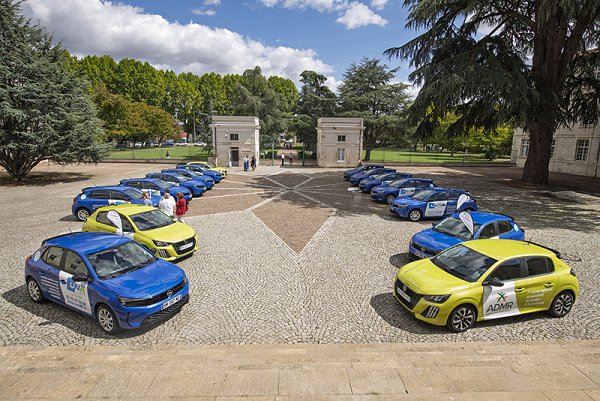 remise-de-vehicules-pour-les-aides-a-domicile.JPG