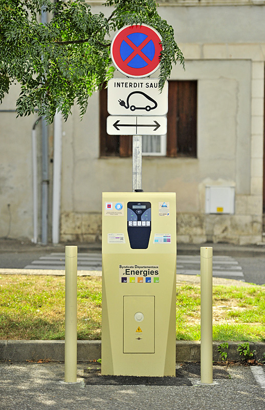 page-05---borne_elec.jpg